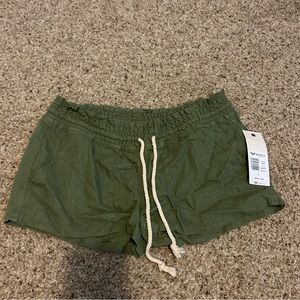 Roxy Green Shorts Large